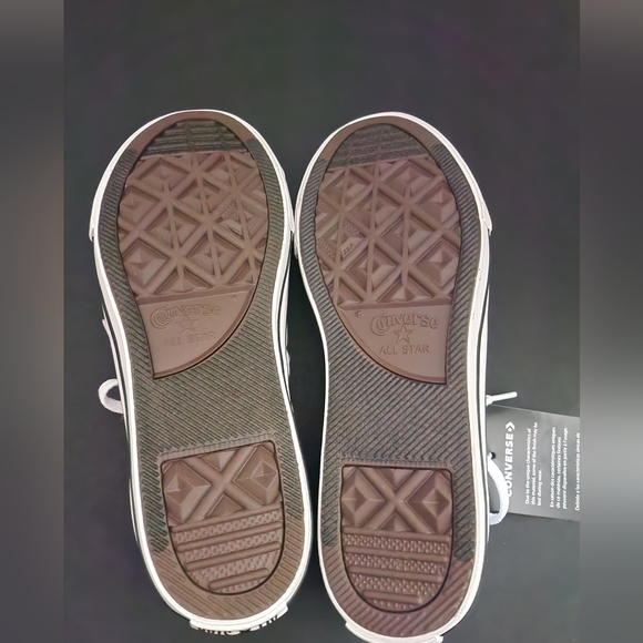 Converse Black Youth Sneakers - Picture 3 of 7